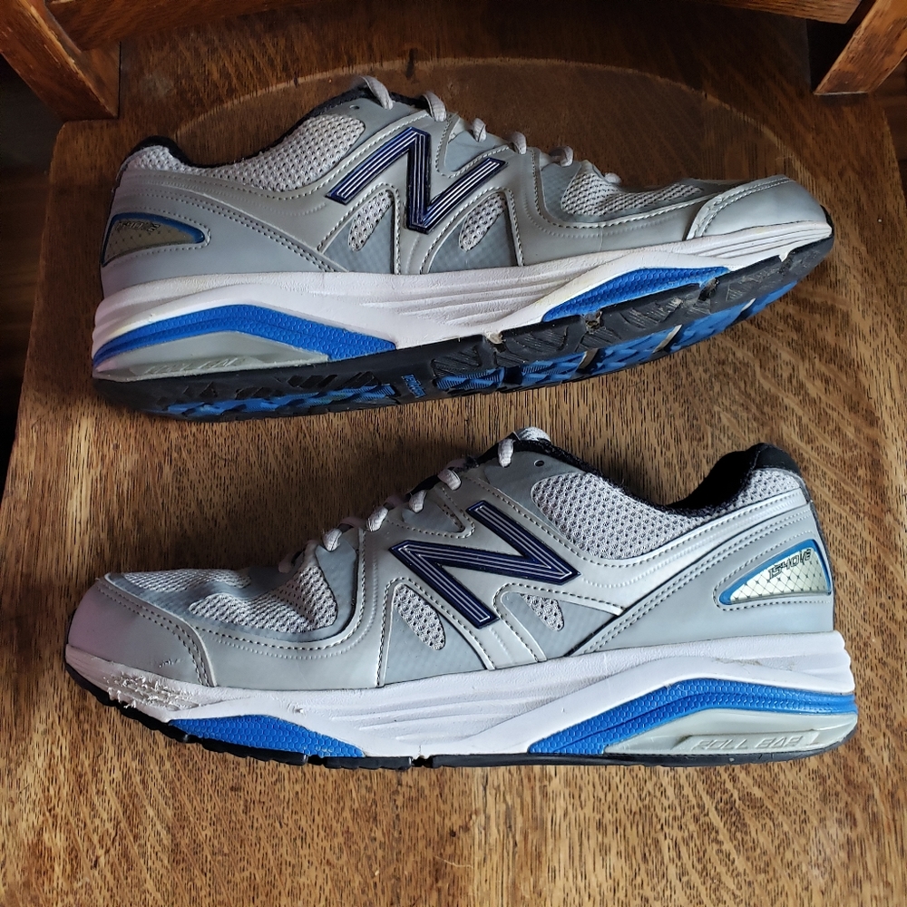 New Balance 1540v2 Men's Shoes Size 9